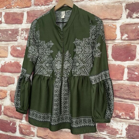 Konrad + Joseph Top Women's Small Green Gray Boho Abstract Casual Peasant Shirt - Picture 3 of 8